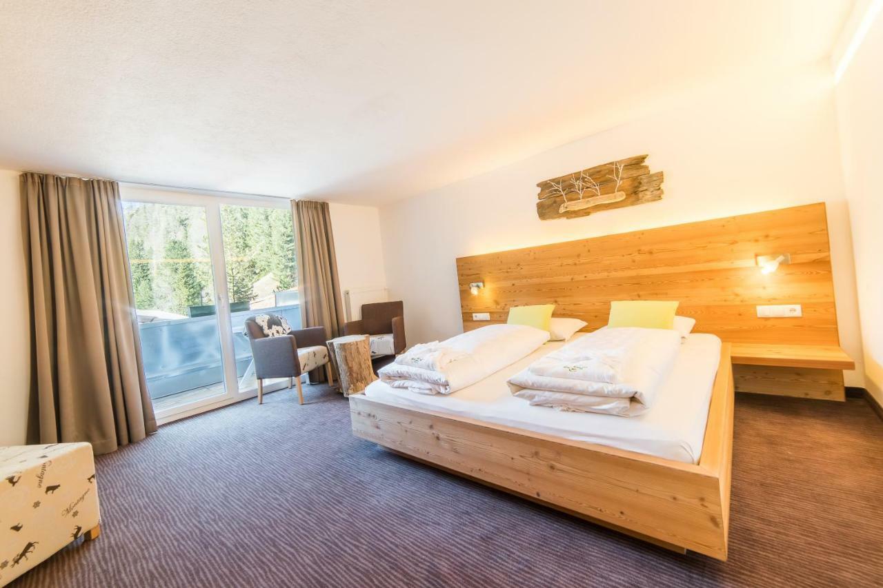 Hotel Zum See Martell Exteriör bild