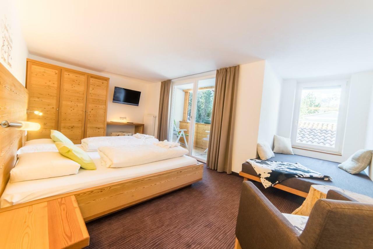 Hotel Zum See Martell Exteriör bild